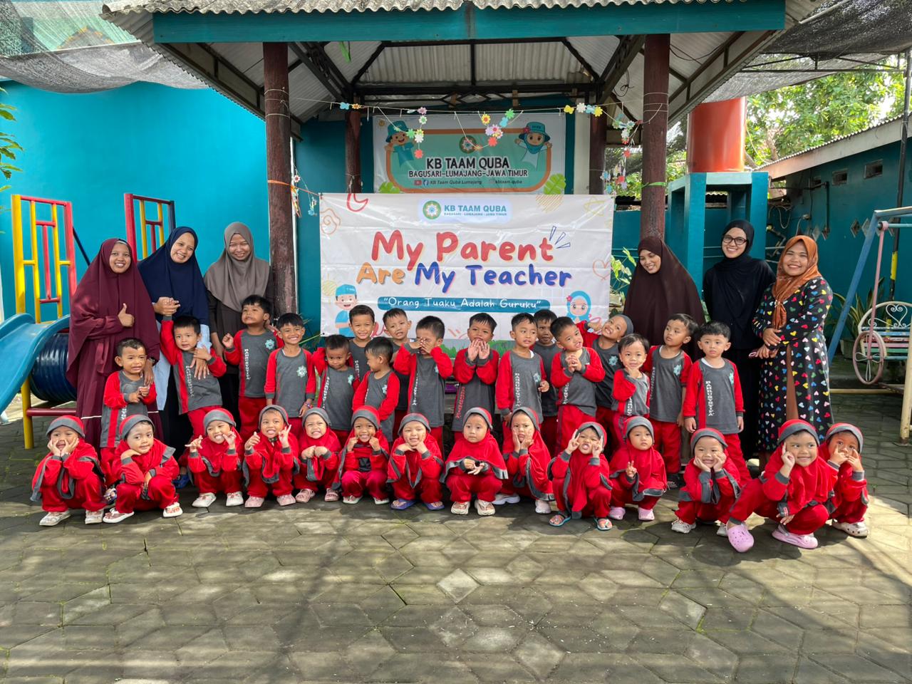 My Parent Are My Teacher: Membuat dan Menghias Terang Bulan Mini di KB TAAM QUBA